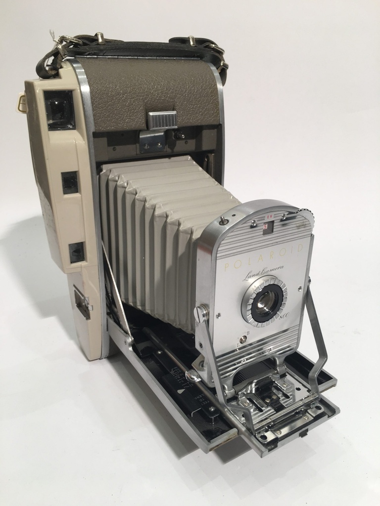 vintage Polaroid model 800 land camera 1950s